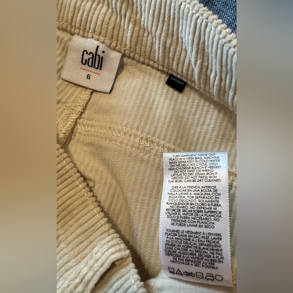 cabi Palm Beach Crop Wide Wale Corduroy Pants in Bone Sz 6 ButtonFly NWOT #4513 - Picture 9 of 10